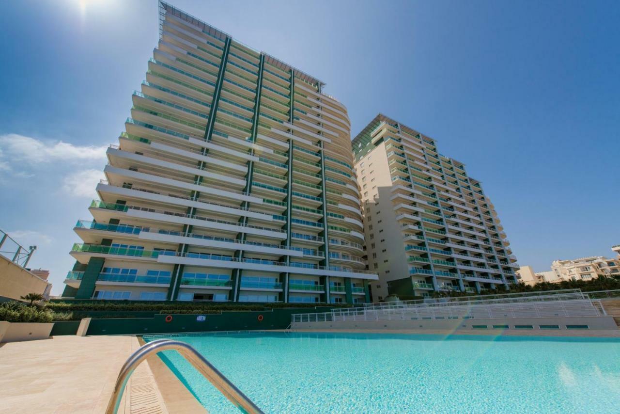 Apartment In Fort Cambridge With Pool Sliema Ngoại thất bức ảnh