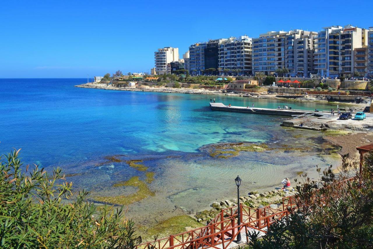Apartment In Fort Cambridge With Pool Sliema Ngoại thất bức ảnh